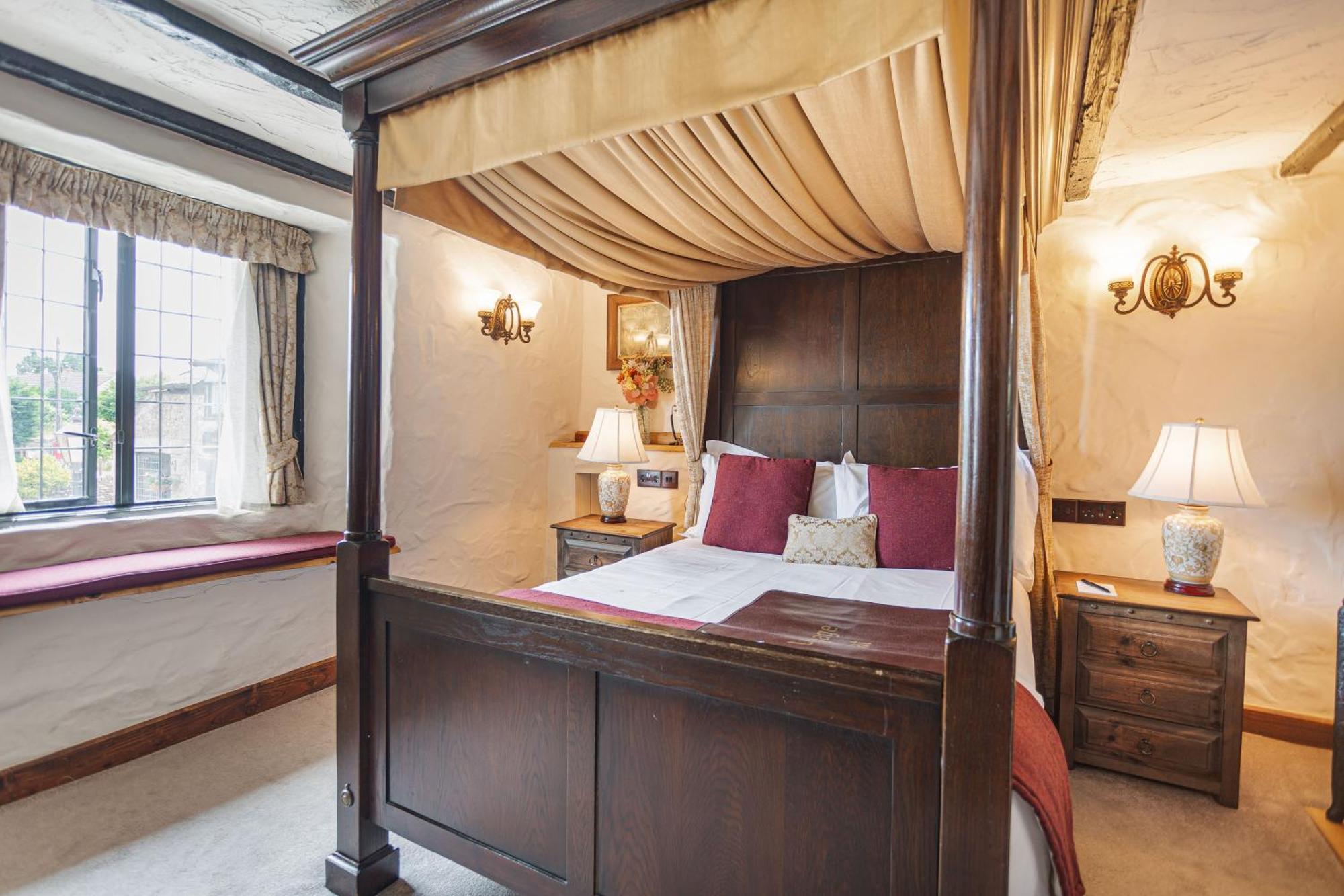 The Jamaica Inn, Bodmin, Cornwall 4*